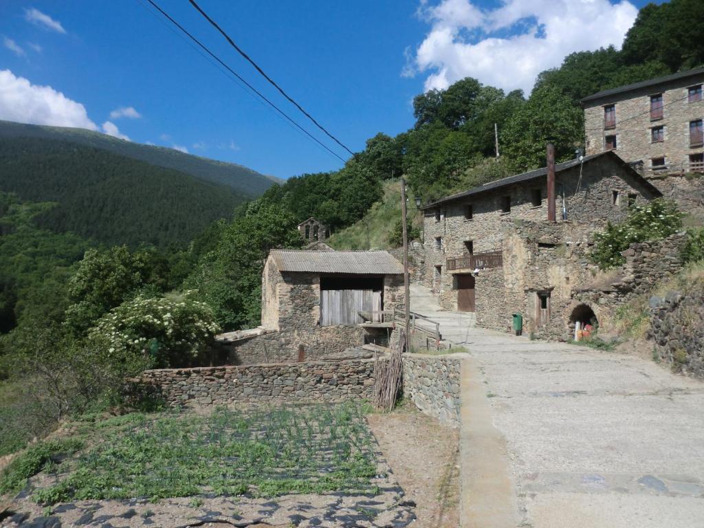 Cal Mestre Fornells de la Montaña Bagian luar foto